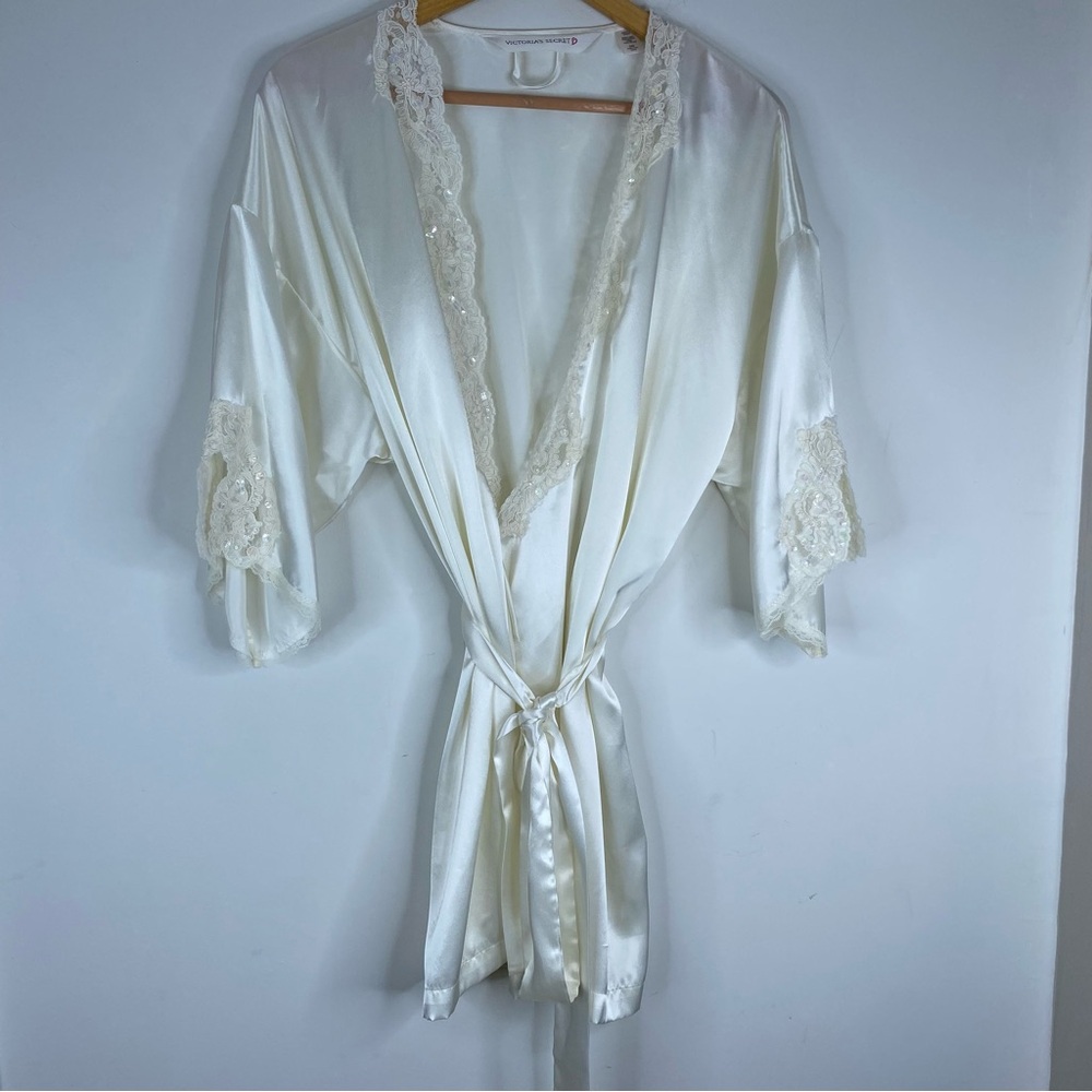 Victoria’s Secret Robe Lace Beaded Kimono Bridal Vintage Retro Babydoll Angel